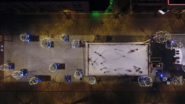 17TH STREET FARMERS MARKET